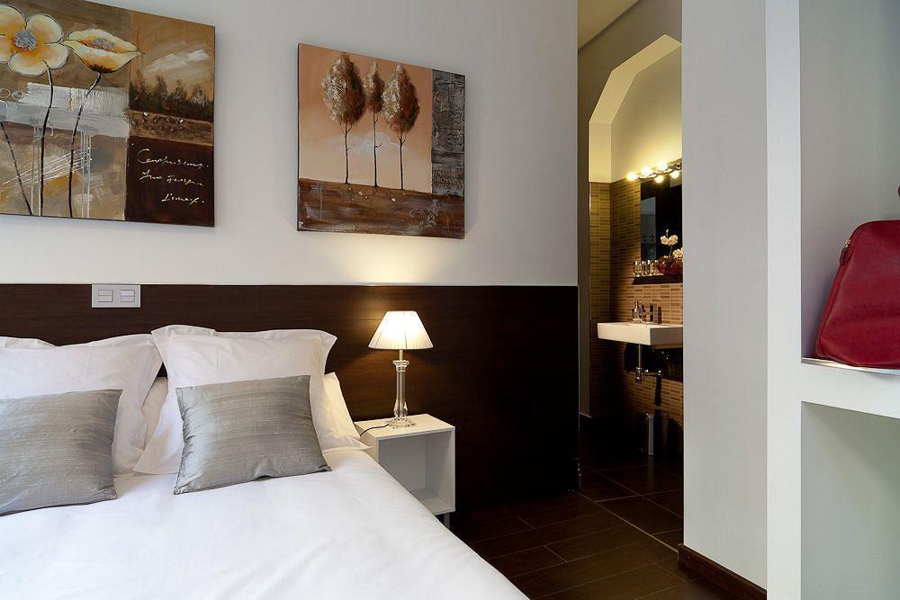 Thc Latina Hostel Madryt Zewnętrze zdjęcie