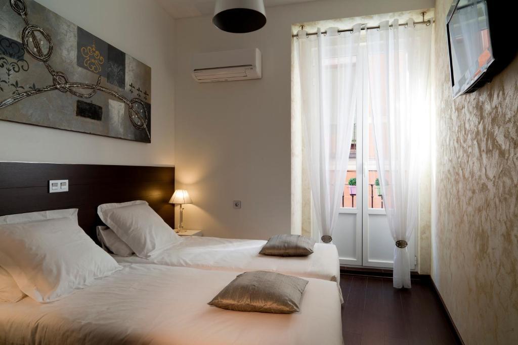 Thc Latina Hostel Madryt Zewnętrze zdjęcie